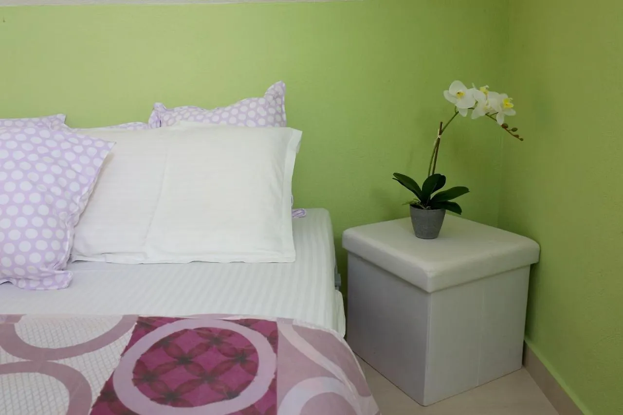 Villa Jullia & Rosa Вурвуру