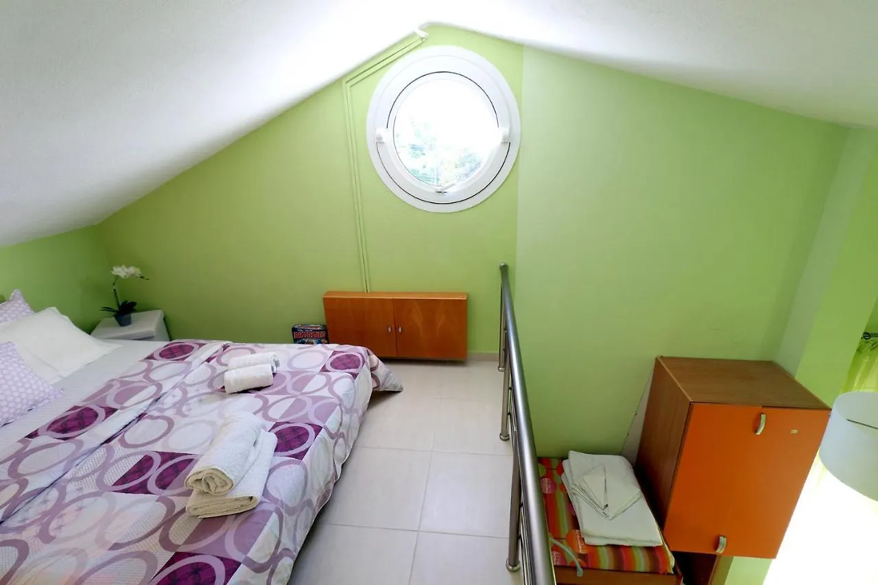 Villa Jullia & Rosa Вурвуру