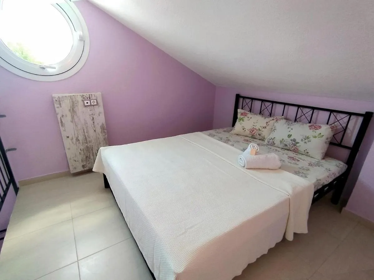 Villa Jullia & Rosa Вурвуру